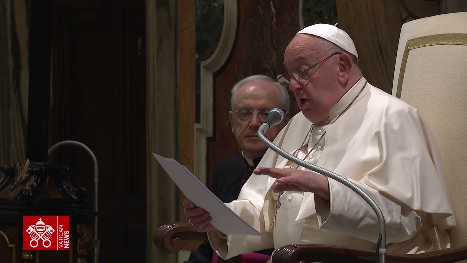 Francisco: "La globalización entraña un riesgo para la educación"