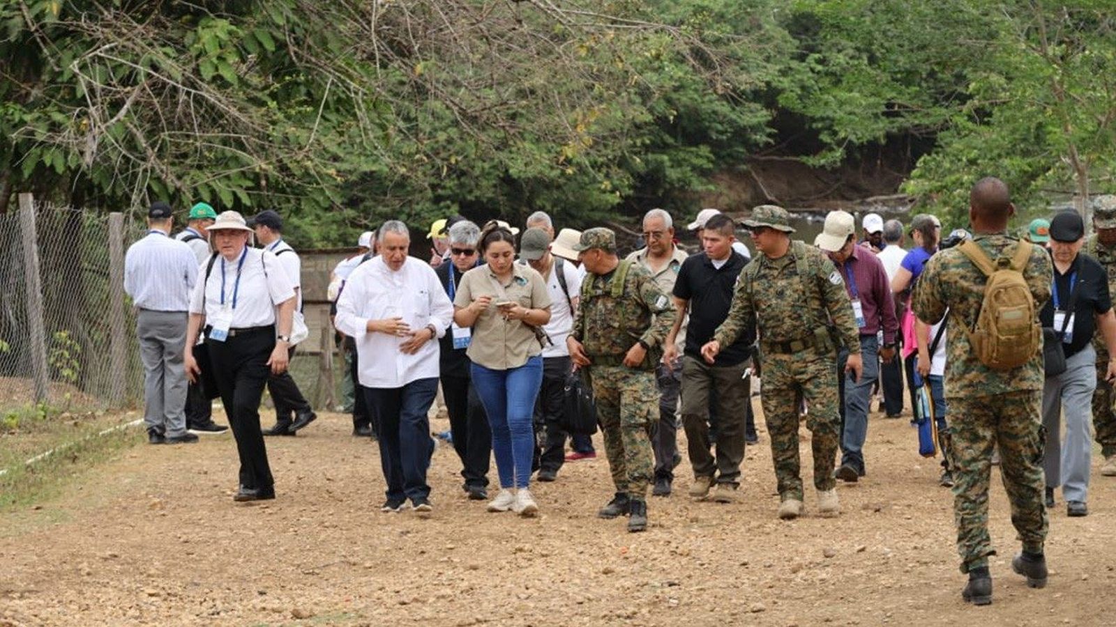 Obispos de Colombia, Panamá y Costa Rica en la zona del Darien