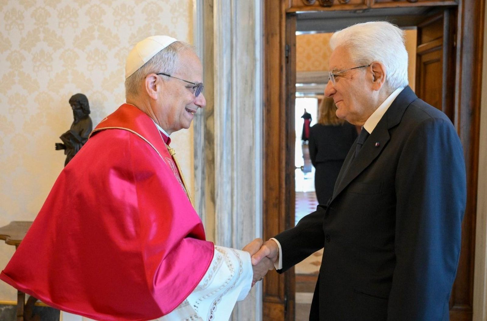 El Papa, con el presidente Mattarella