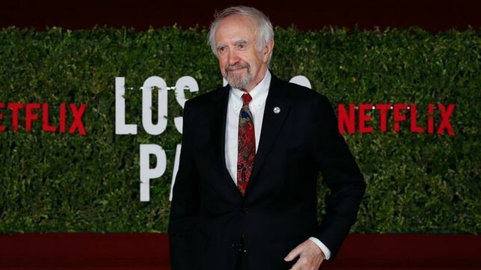 El actor británico Jonathan Pryce asiste este miércoles al estreno de la película 'The Two Popes' en la Facultad de Derecho de Buenos Aires