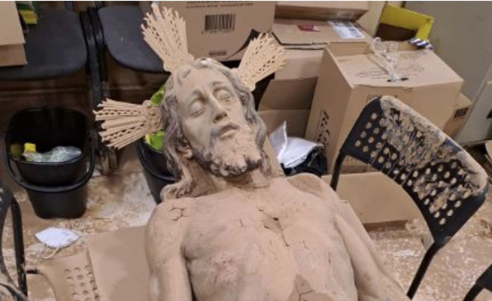 El Cristo embarrado de Paiporta