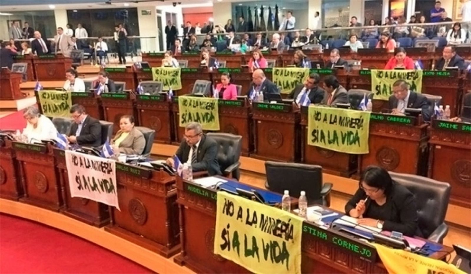 Protesta contra la minería