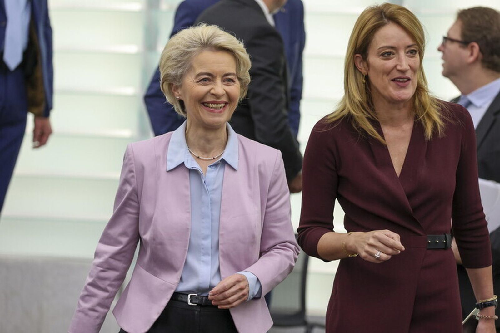 Ursula von der Leyen y Roberta Metsola