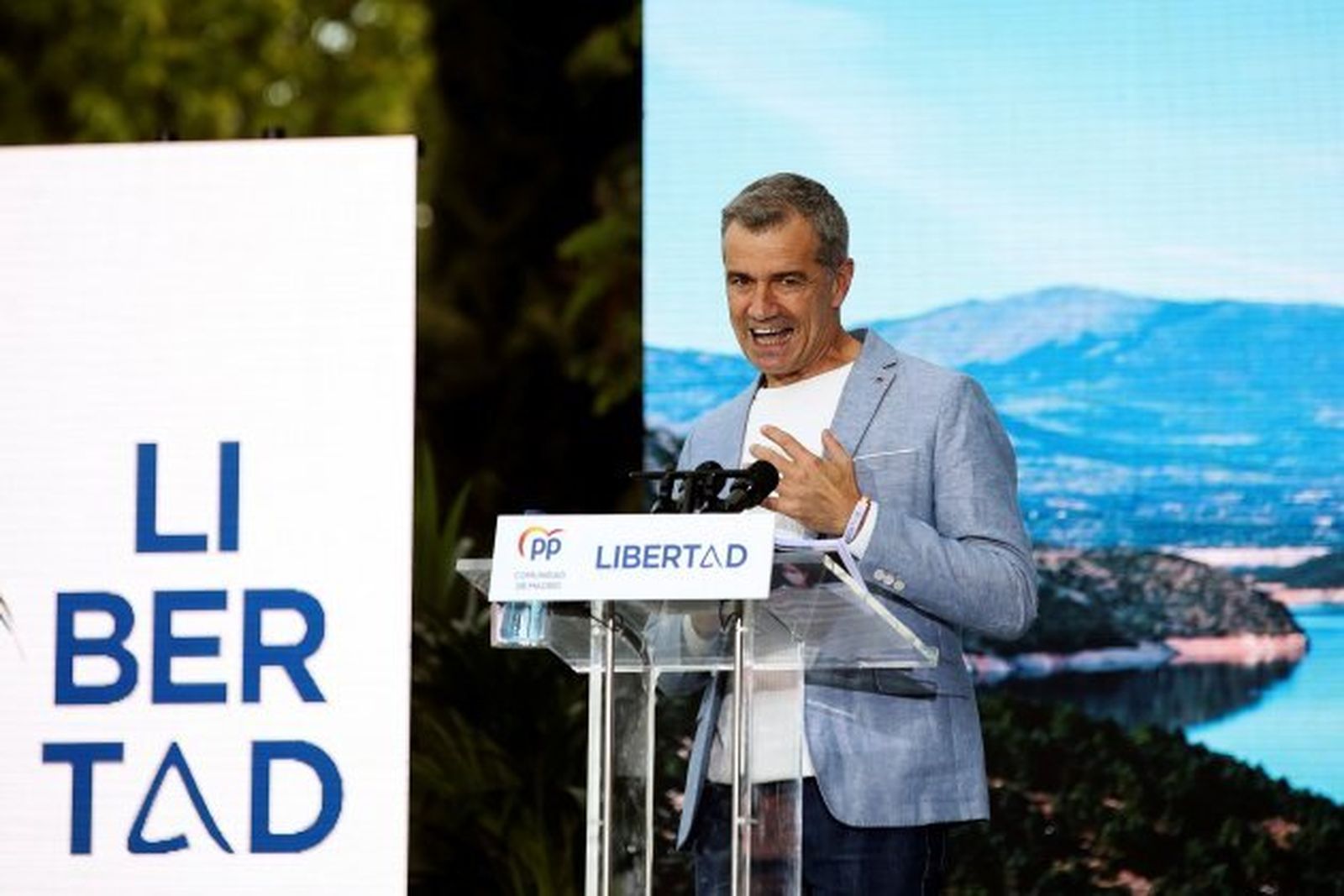 Toni Cantó y su 'chiringuito'