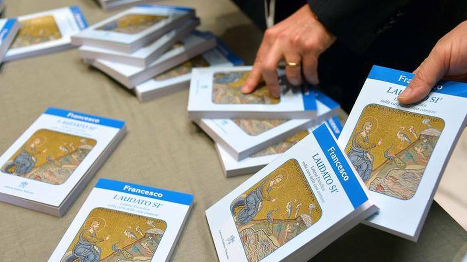 Primeros ejemplares de Laudato Si