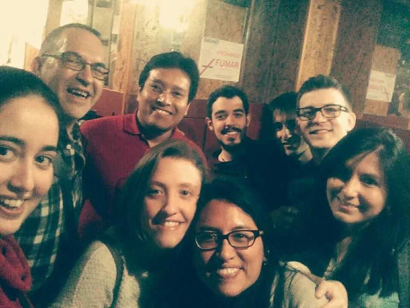 Miguel Bailón, con su comunidad de la JEC