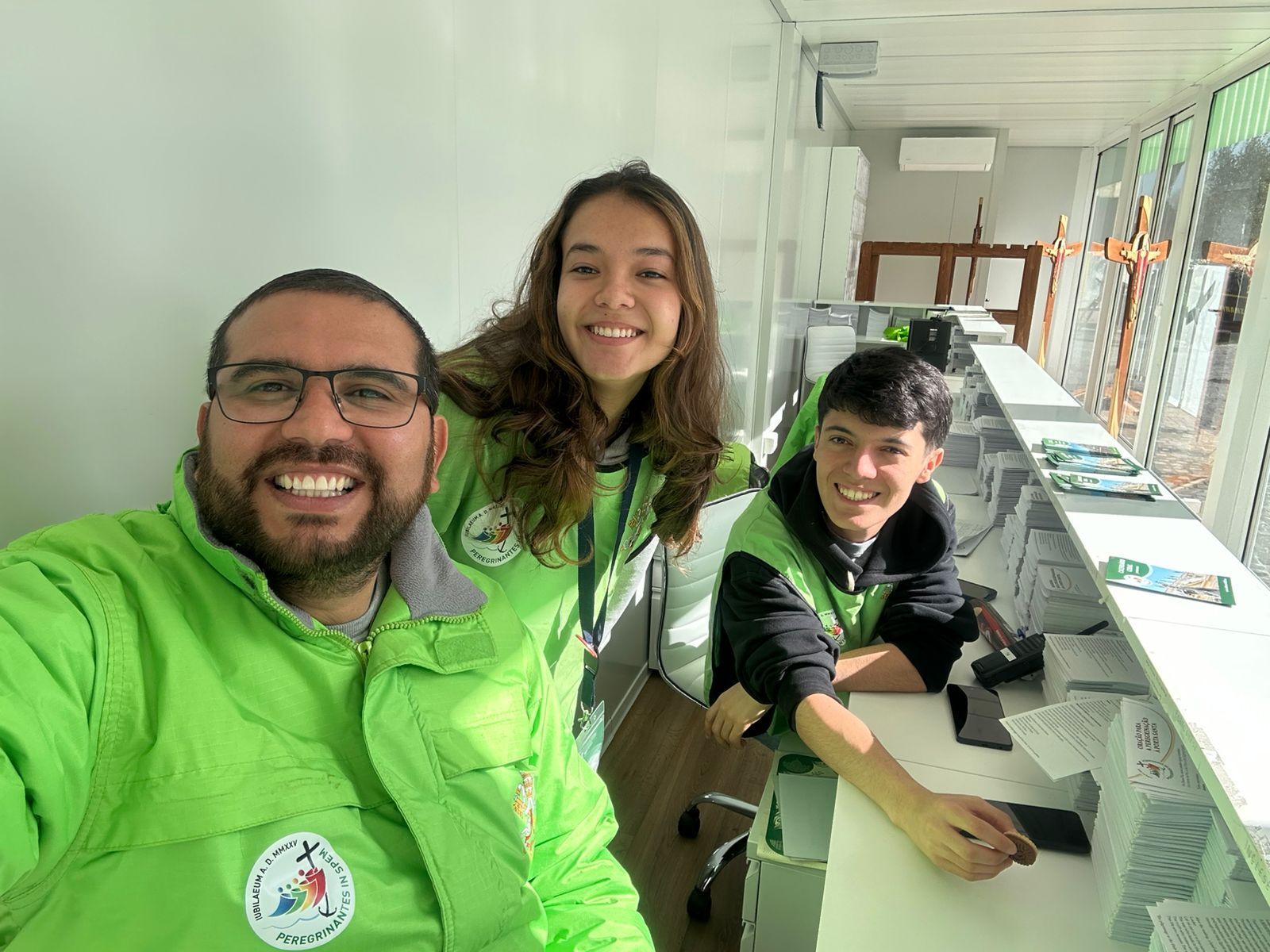 David con otros voluntarios