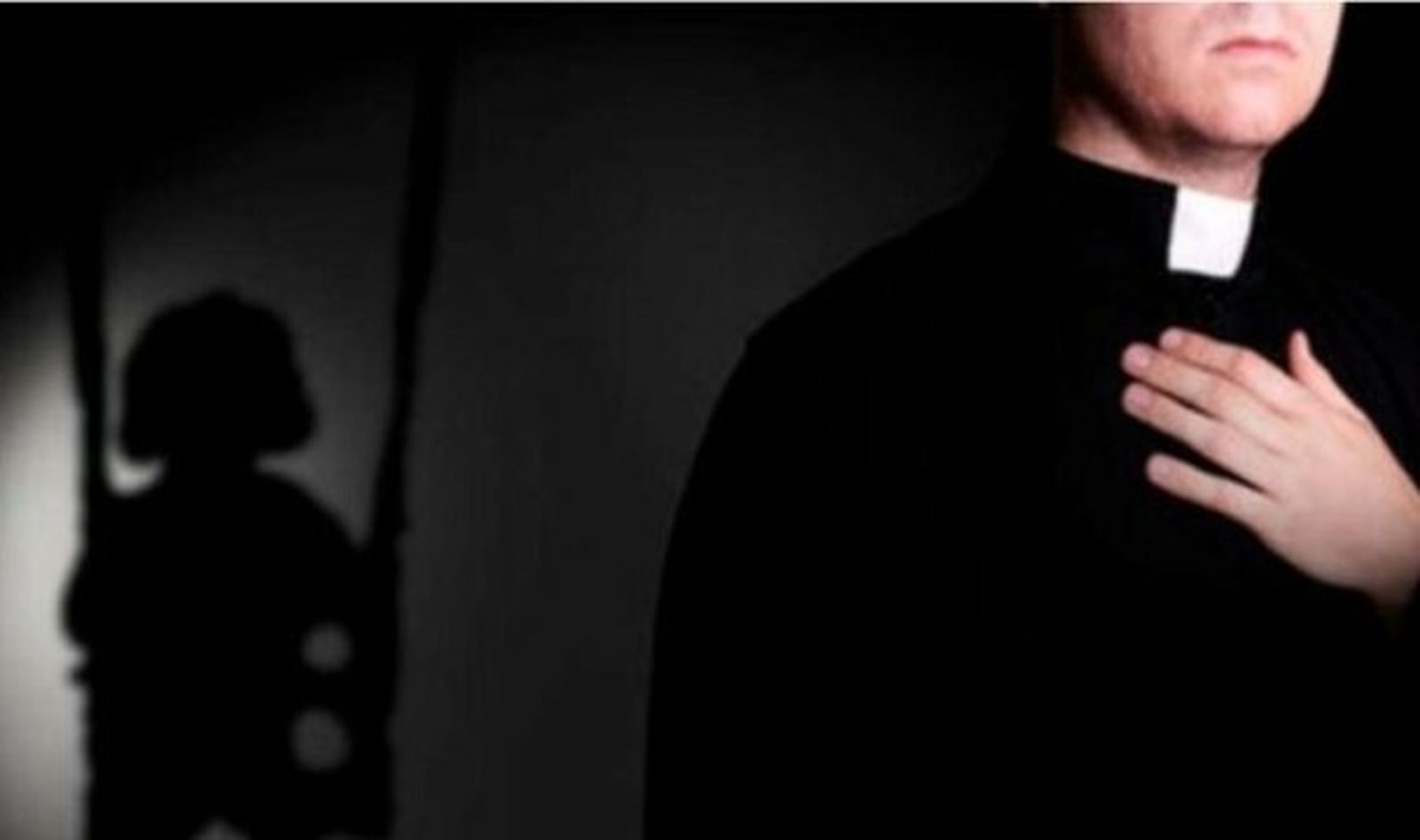 Francisco acepta la renuncia del obispo neozelandés Charles Drennan