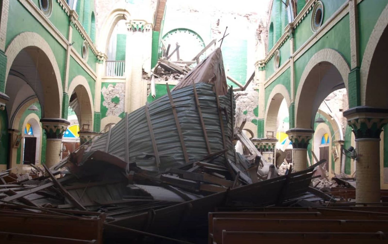 iglesia destruida
