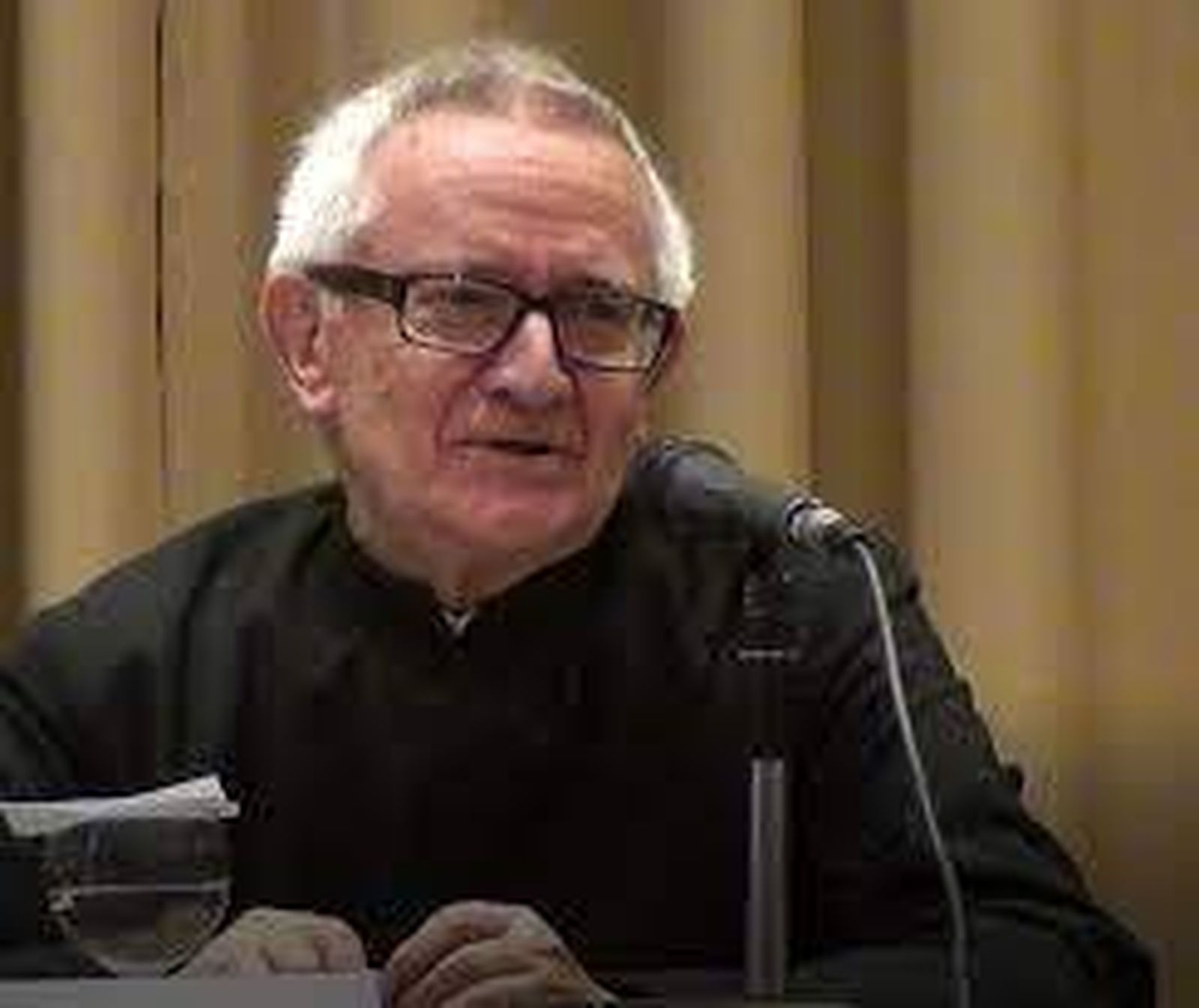 Ha fallecido el biblista jesuita Manuel Iglesias González