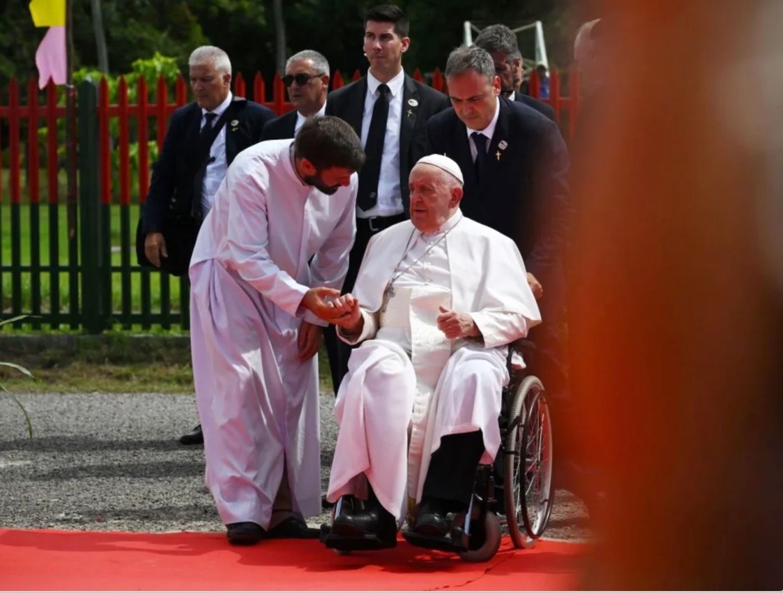 El papa Francisco llega a Vánimo