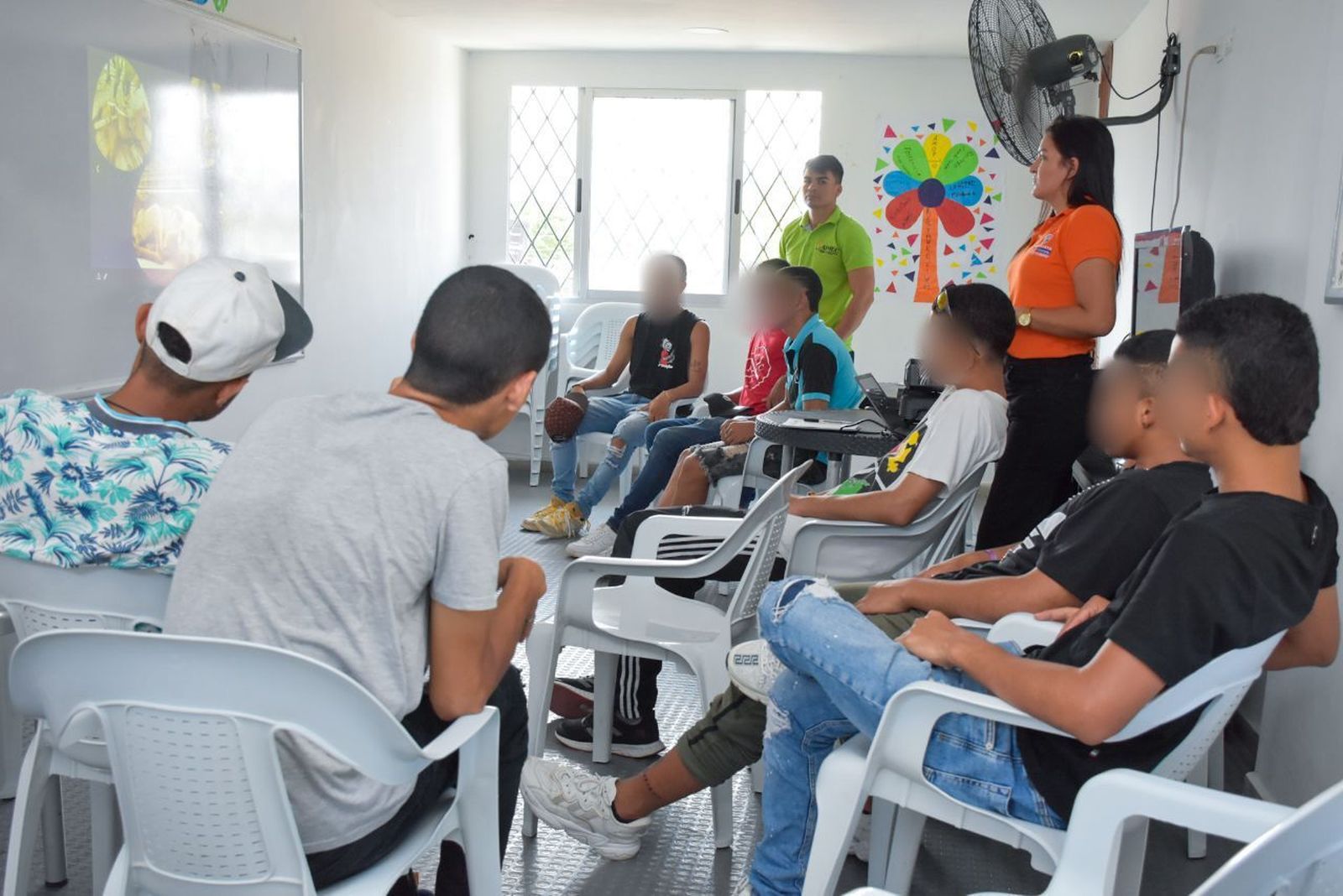 SOBRE LA INFANCIA Y LA JUVENTUD EN RIESGO SOCIAL