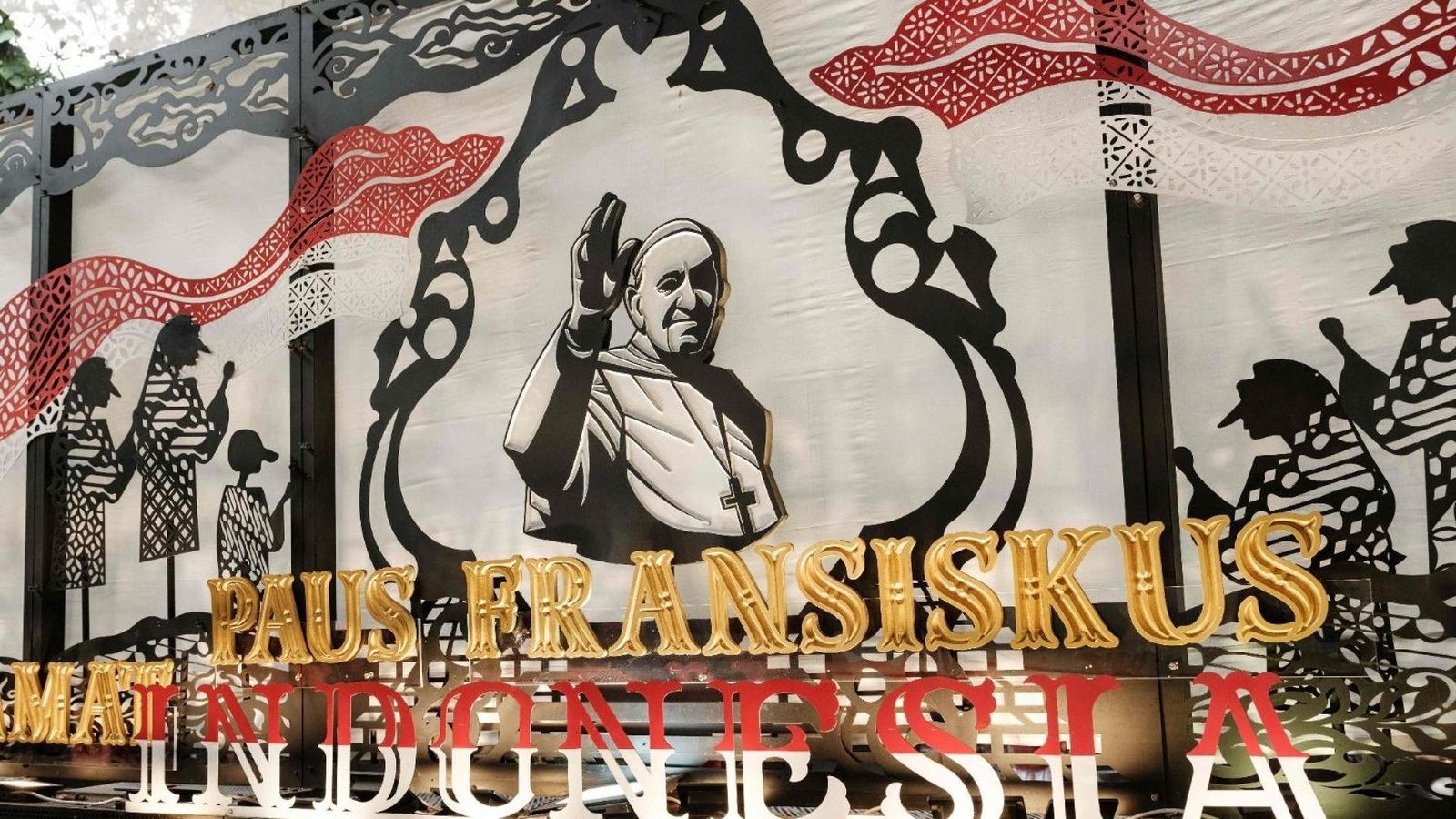 Yakarta ya espera al Papa