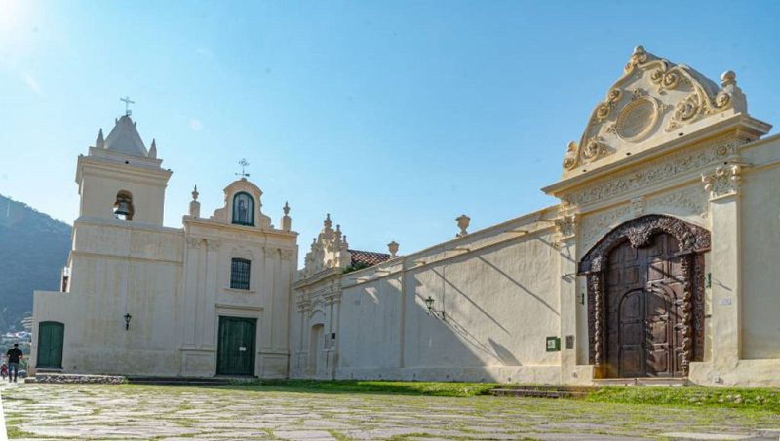 El monasterio de San Bernardo envuelto en la controversia