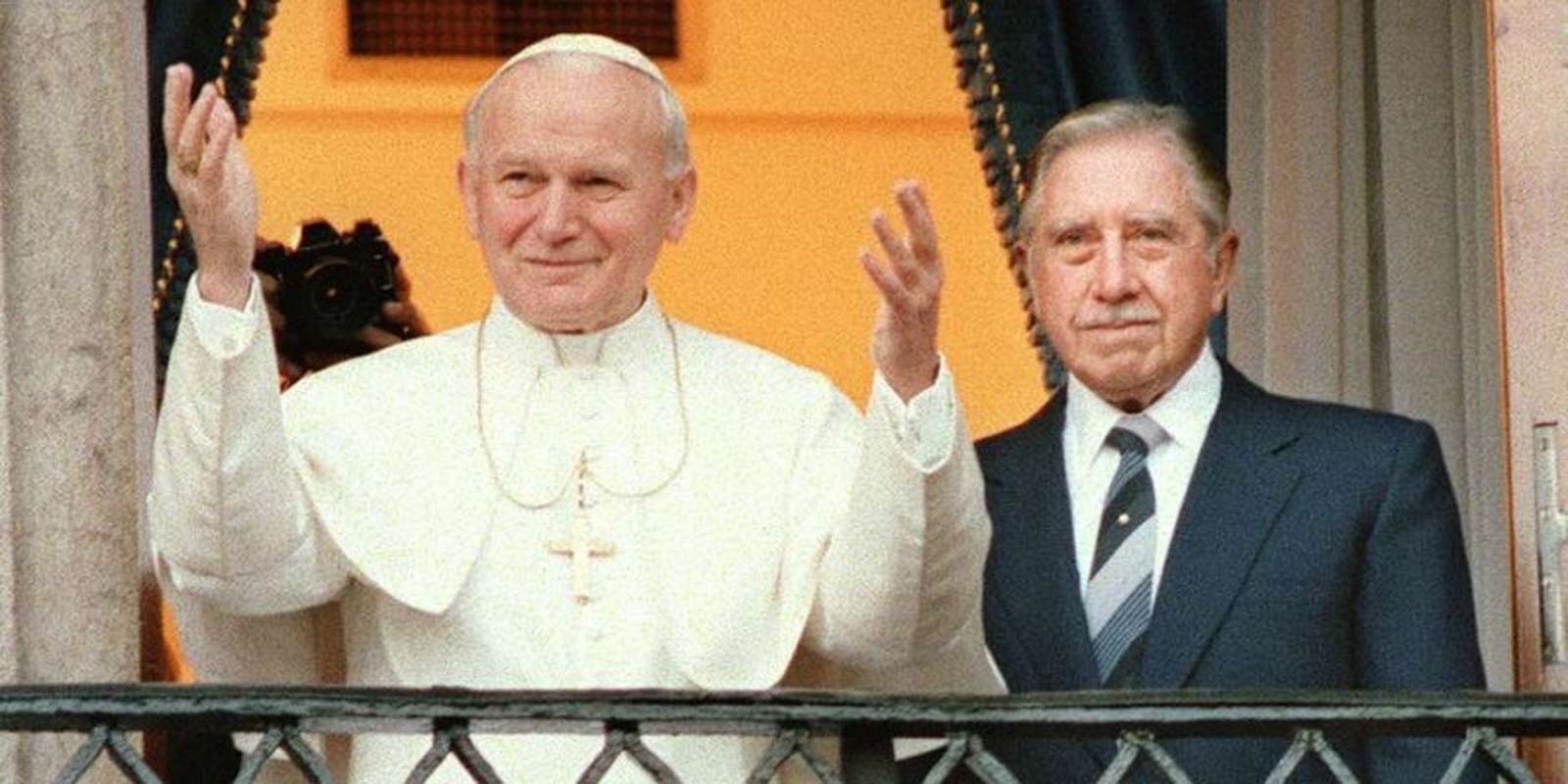 Vojtyla y Pinochet