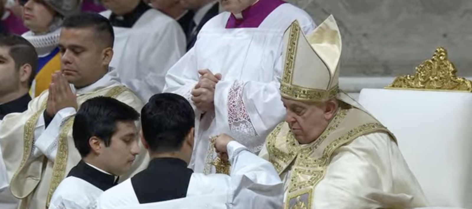 Francisco, durante la Misa del Gallo