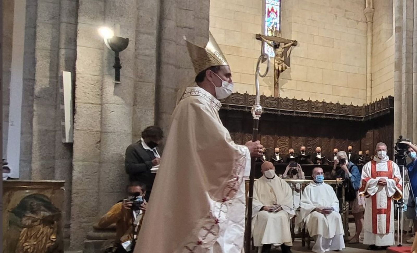 Cadiñanos y su báculo