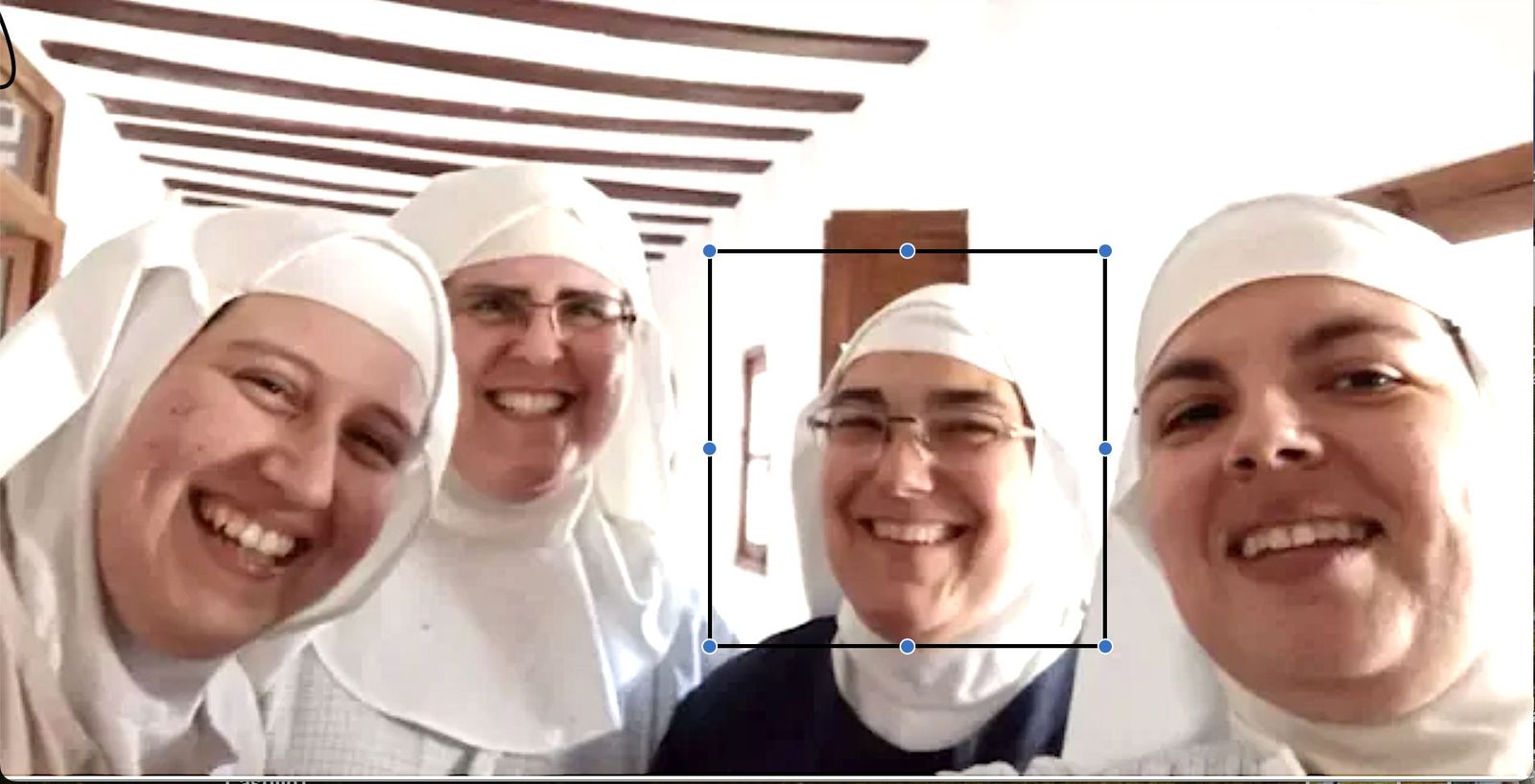 Sor Adriana y algunas de sus excompañeras