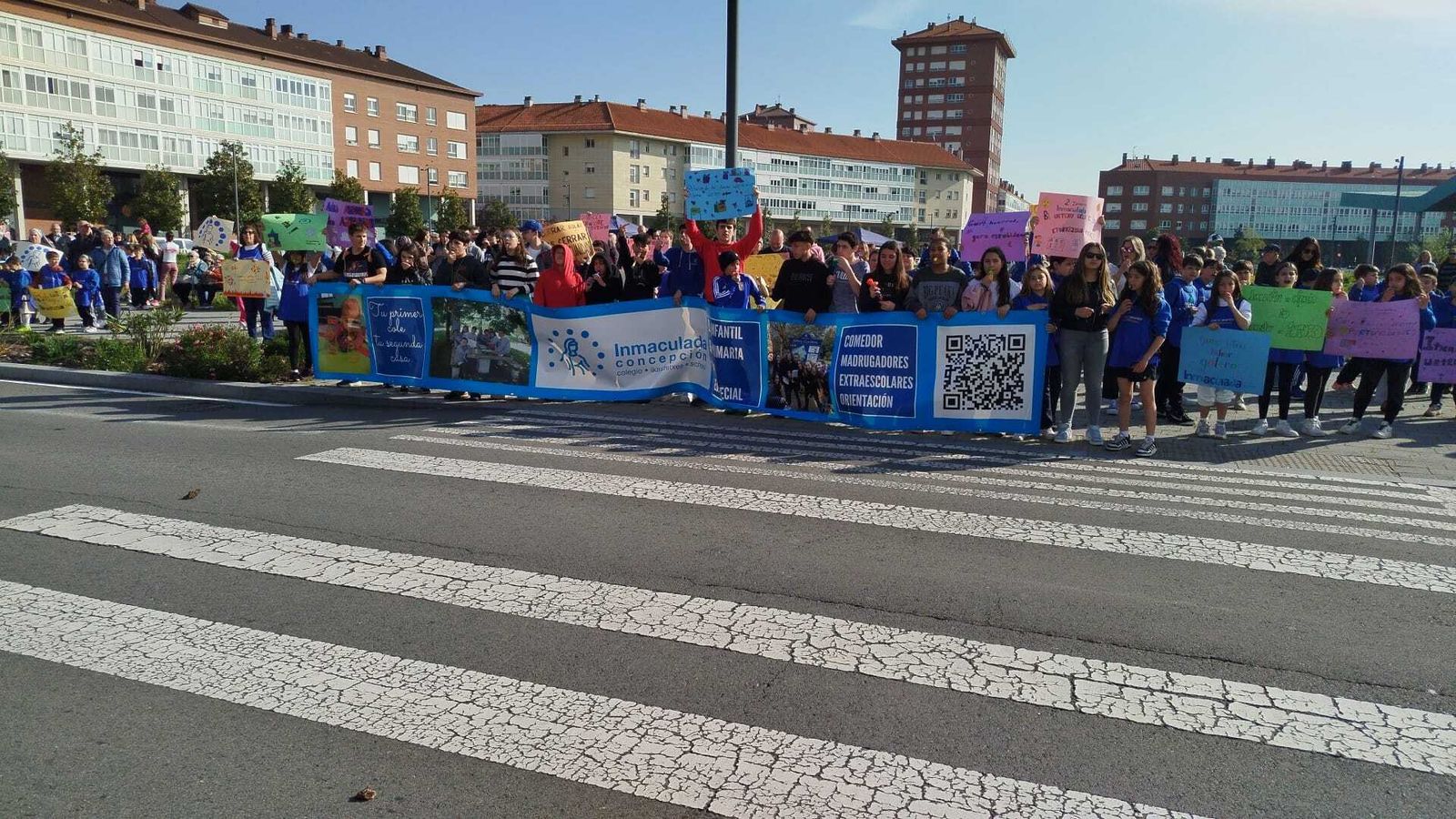 Educación no cumple su promesa cuando el Colegio ha logrado alcanzar el número de alumnos exigido y mantiene el cierre del aula de 2/3 años