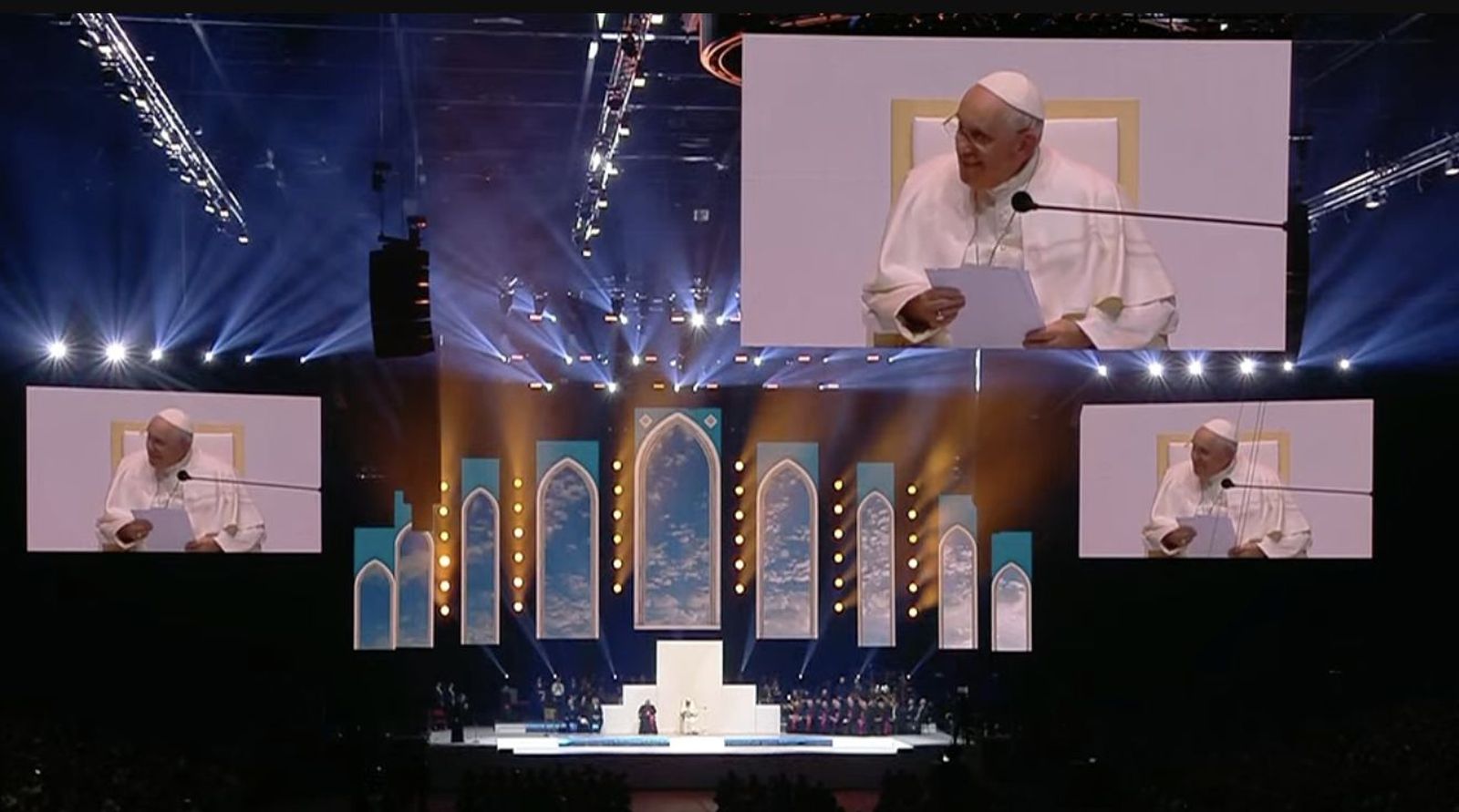 El Papa, con los jóvenes