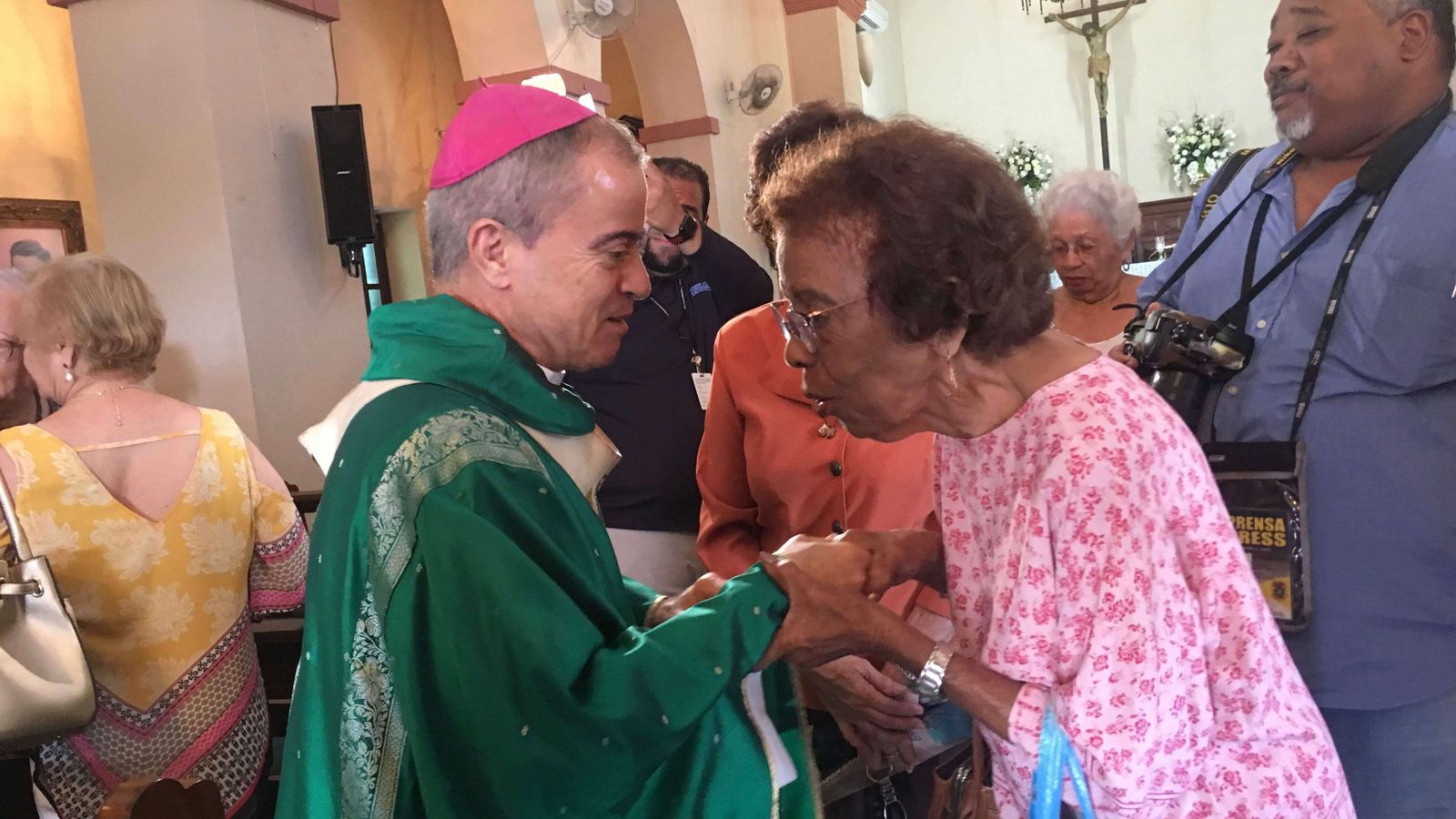 Arzobispo Roberto González Nieves