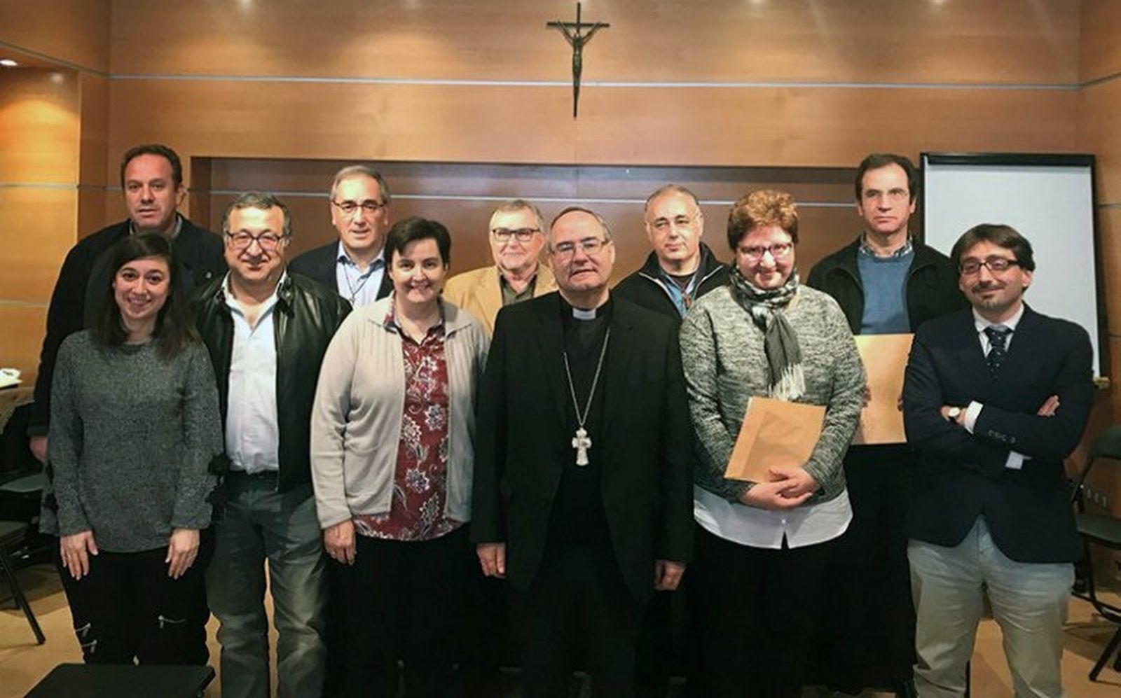 Monseñor Francisco Cerro, con los nuevos miembros de la Curia de Coria-Cáceres