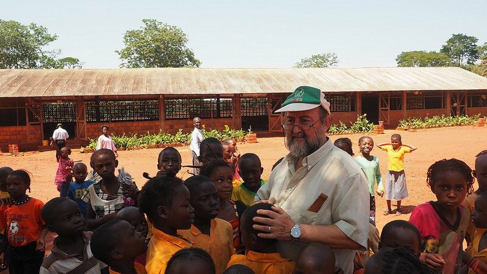Aguirre, con niños musulmanes en Bangassou