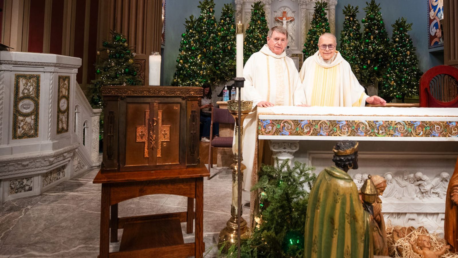 Misa con el sagrario rescatado