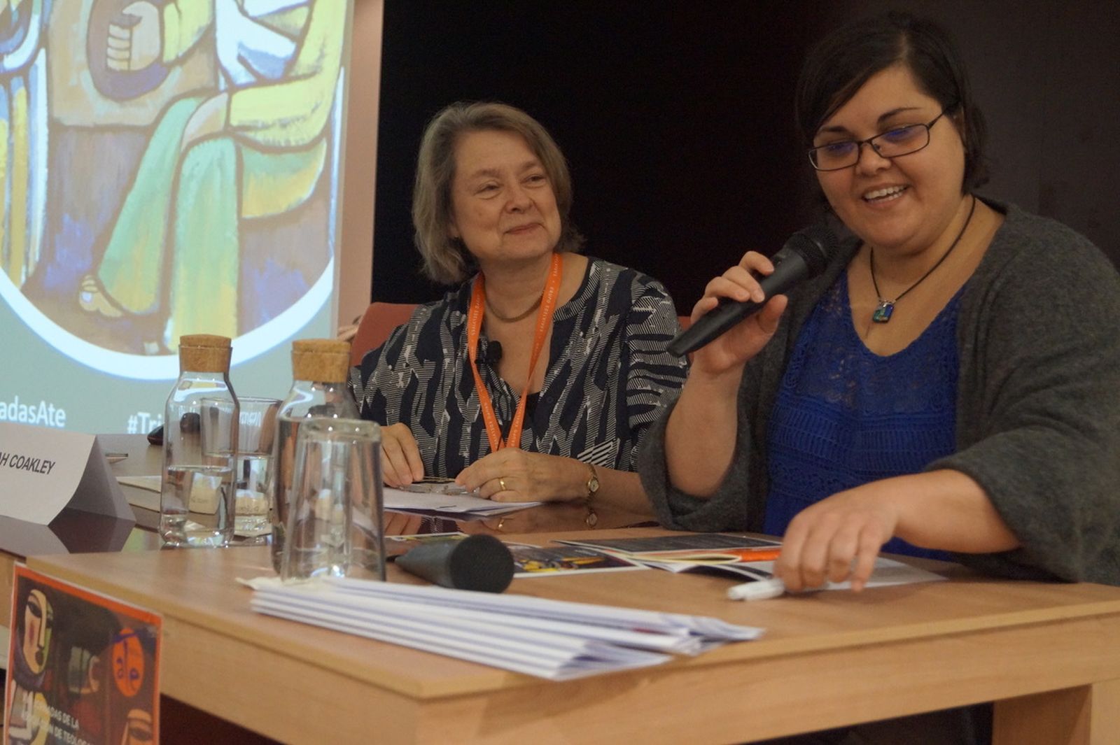 Presentando a la teóloga S. Coakley