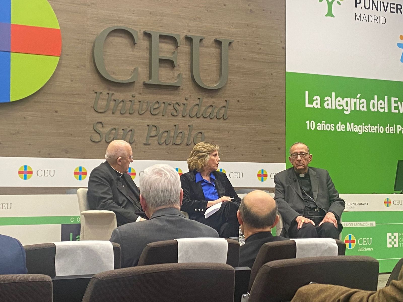 Osoro, Omella y Cristina López, en el CEU