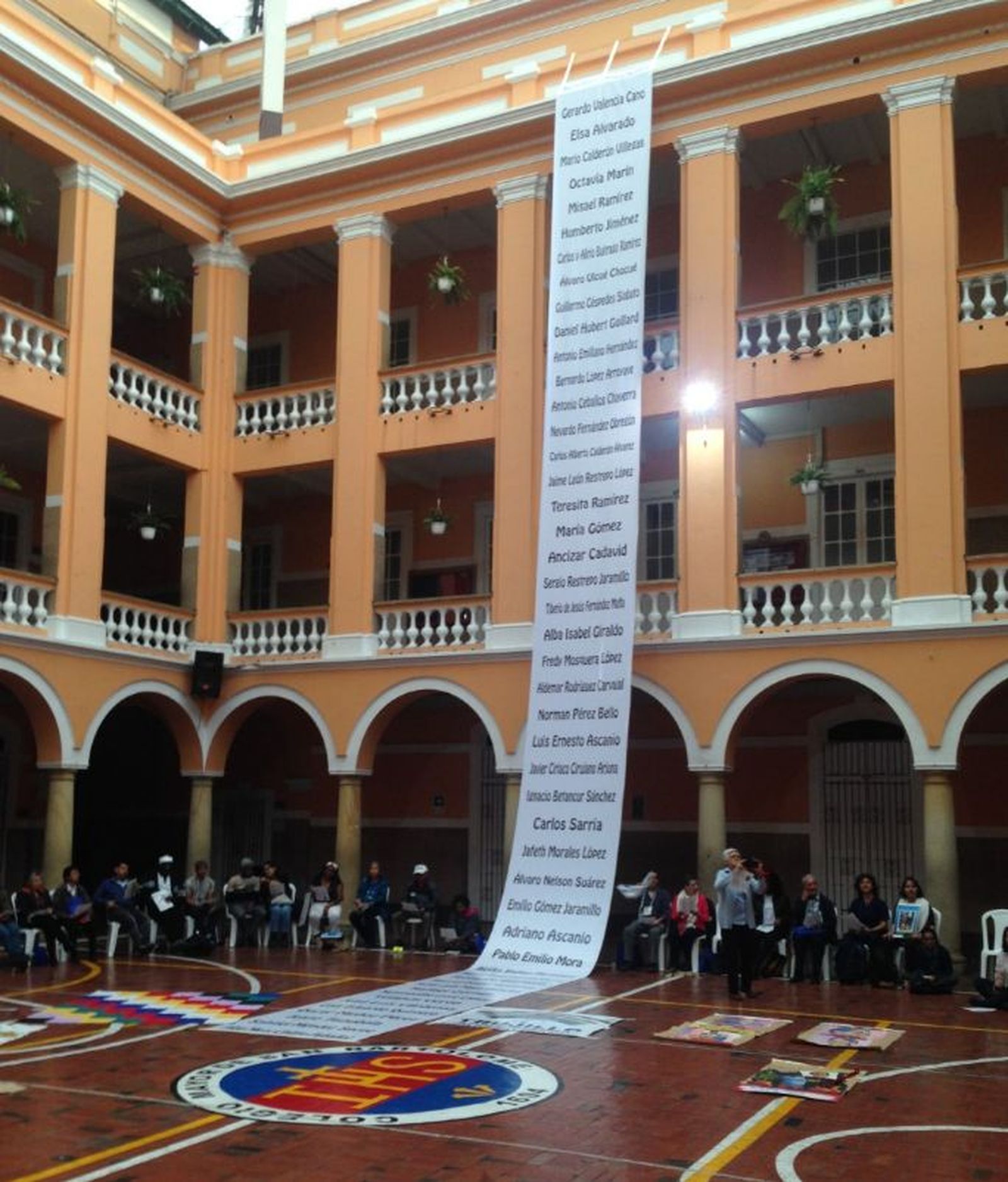 Nombres de mártires creyentes de la violencia en Colombia