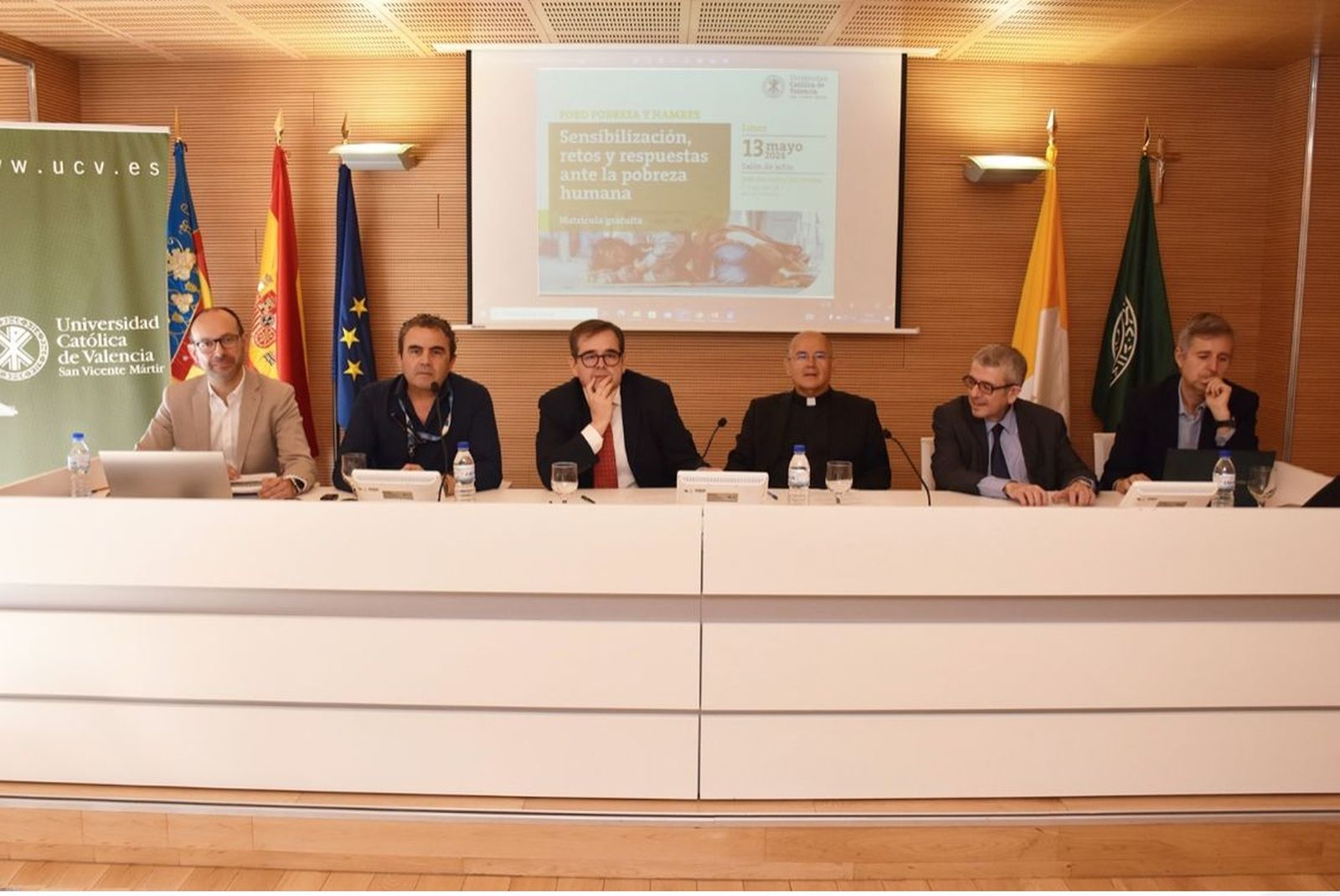 Foro Pobreza y Hambre en la UCV