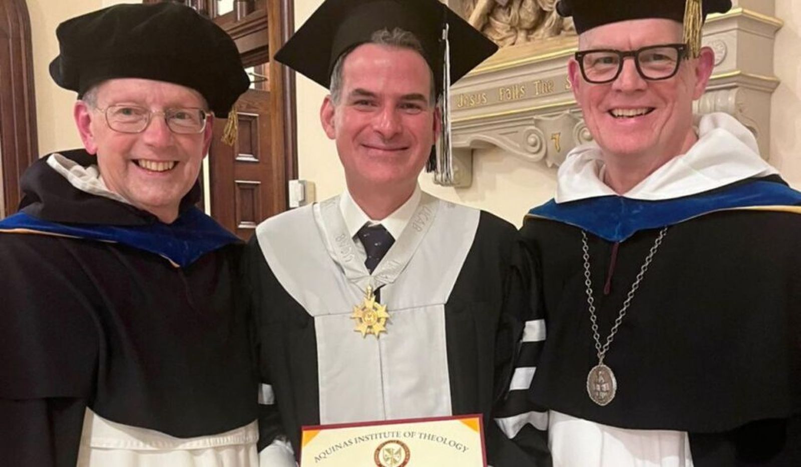 Rafael Luciani recibe doctorado honoris causa