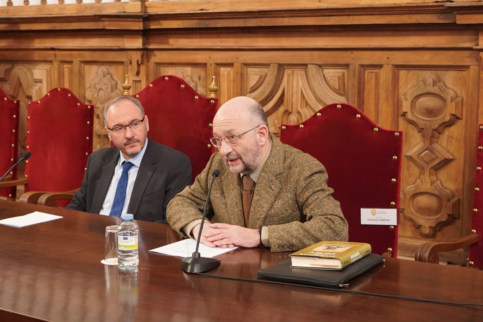 Francisco García Martínez y el profesor Fernando Beltrán