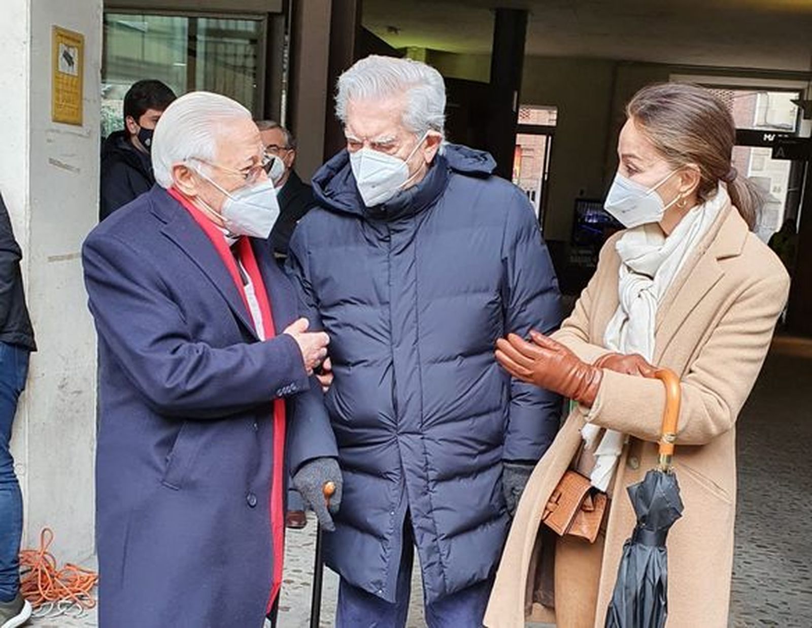 El Padre Ángel, con Vargas Llosa e Isabel Preysler