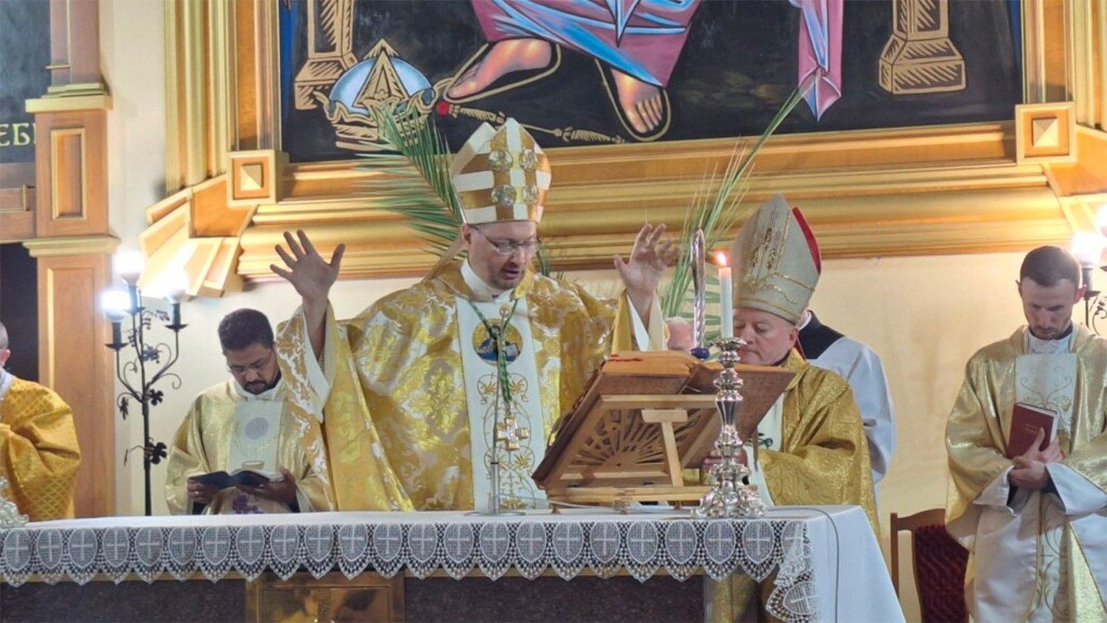 Vigilia Pascual en Zaporizhzhia con el nuncio Visvaldas Kulbokas