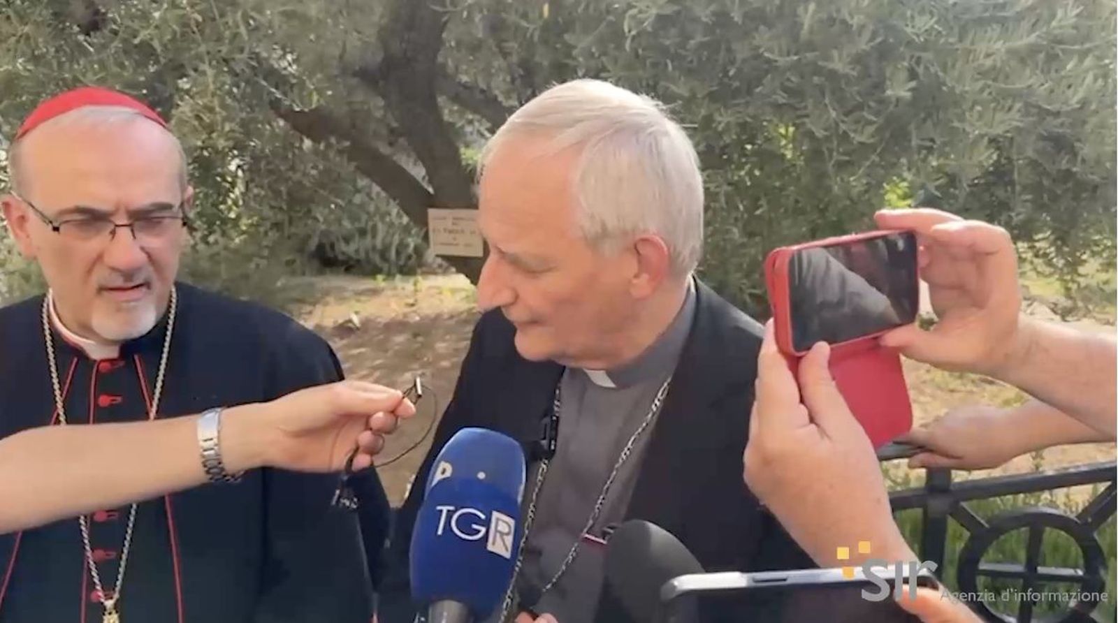 Zuppi, con el patrirca Pizzaballa