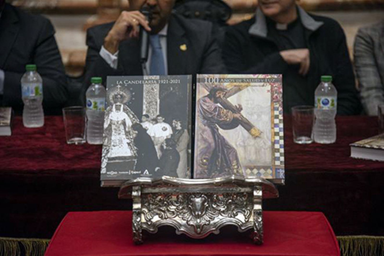 100 años de Salud y Luz