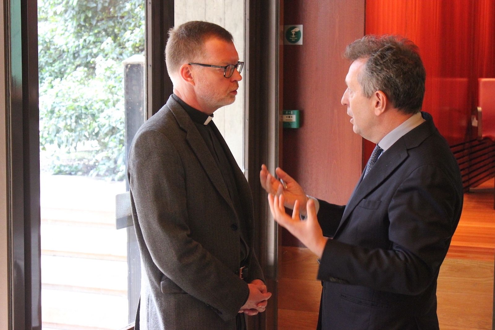 Zollner, durante la presentación del informe en Lisboa
