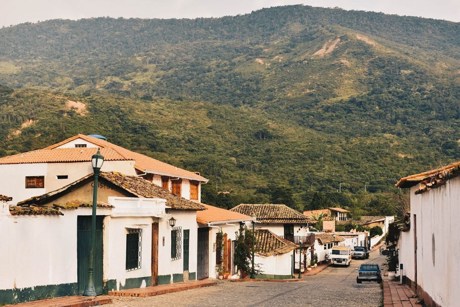 Otro país, con líderes populares