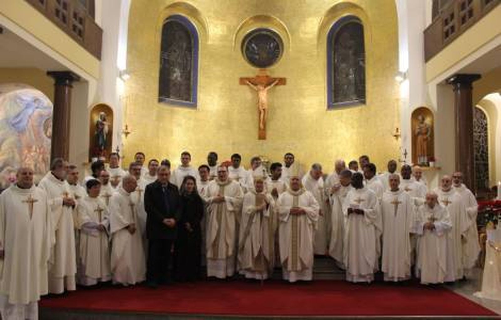 Cardenal Tagle en la fiesta patronal del Pontificio Colegio Urbano