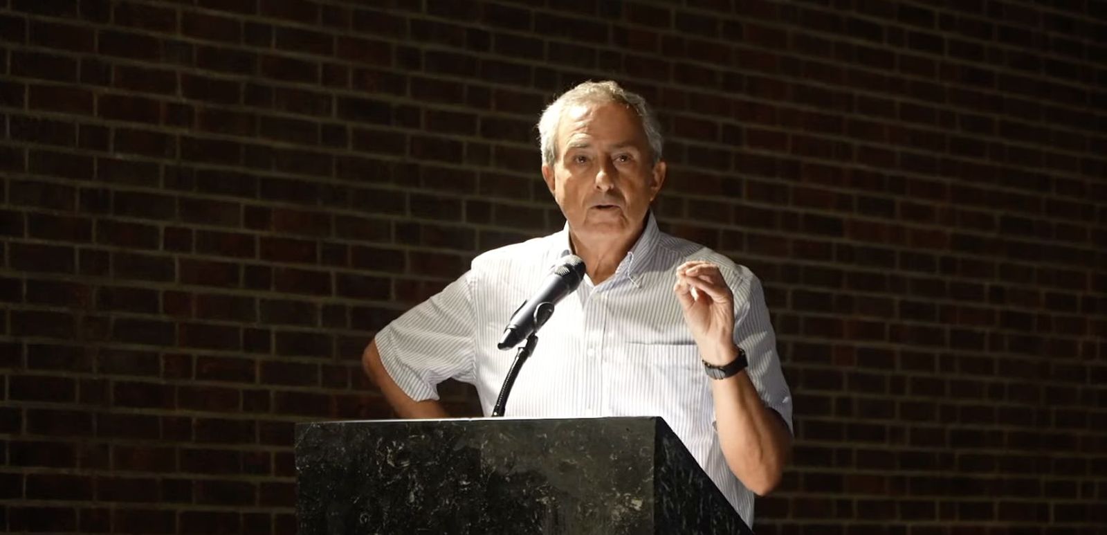 Agustín Domingo Moratalla, durante su lección