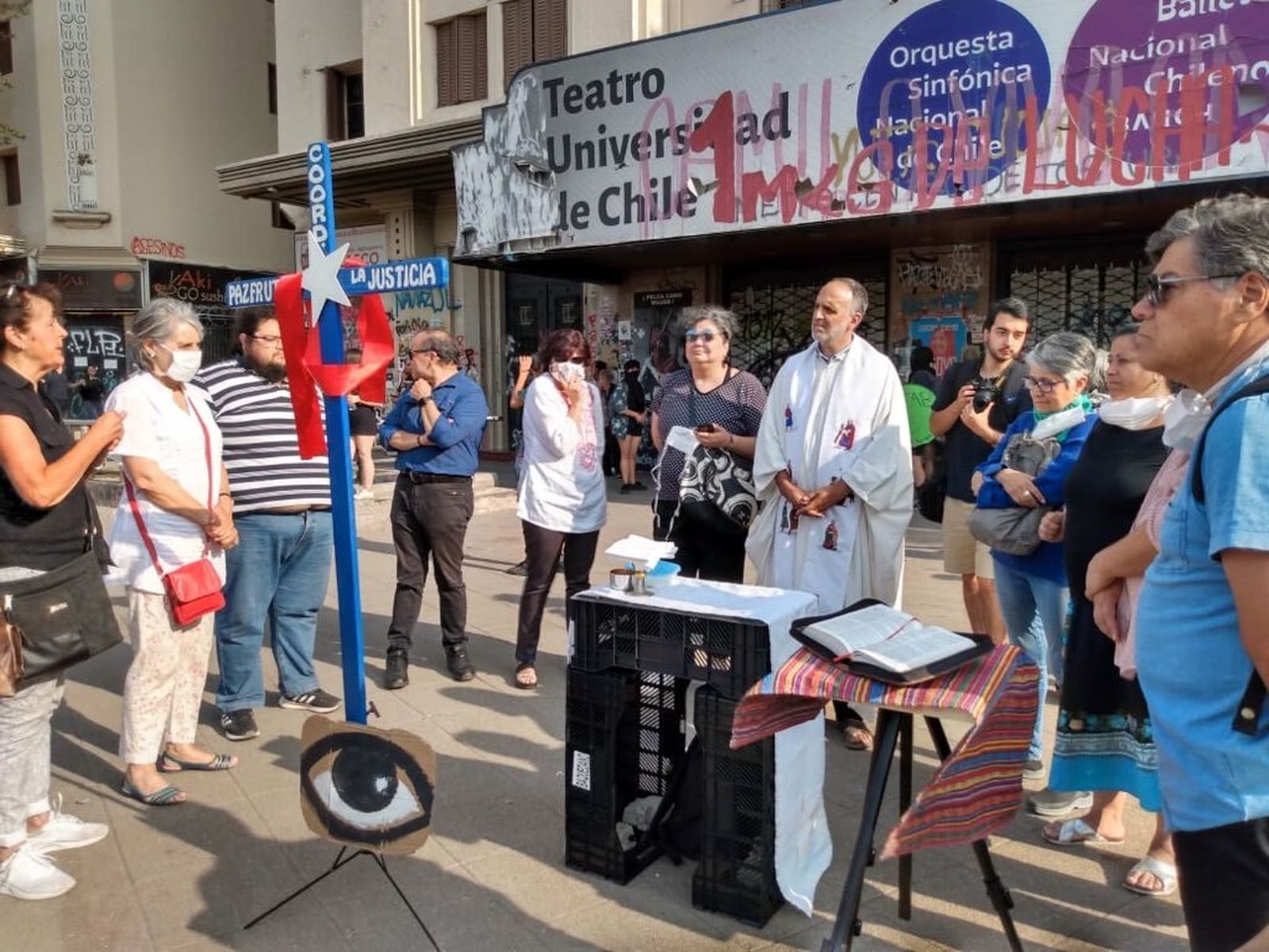 Integrantes de una “iglesia solidaria en la calle” consideran humanitaria y prudente el indulto de algunos jóvenes del estallido social