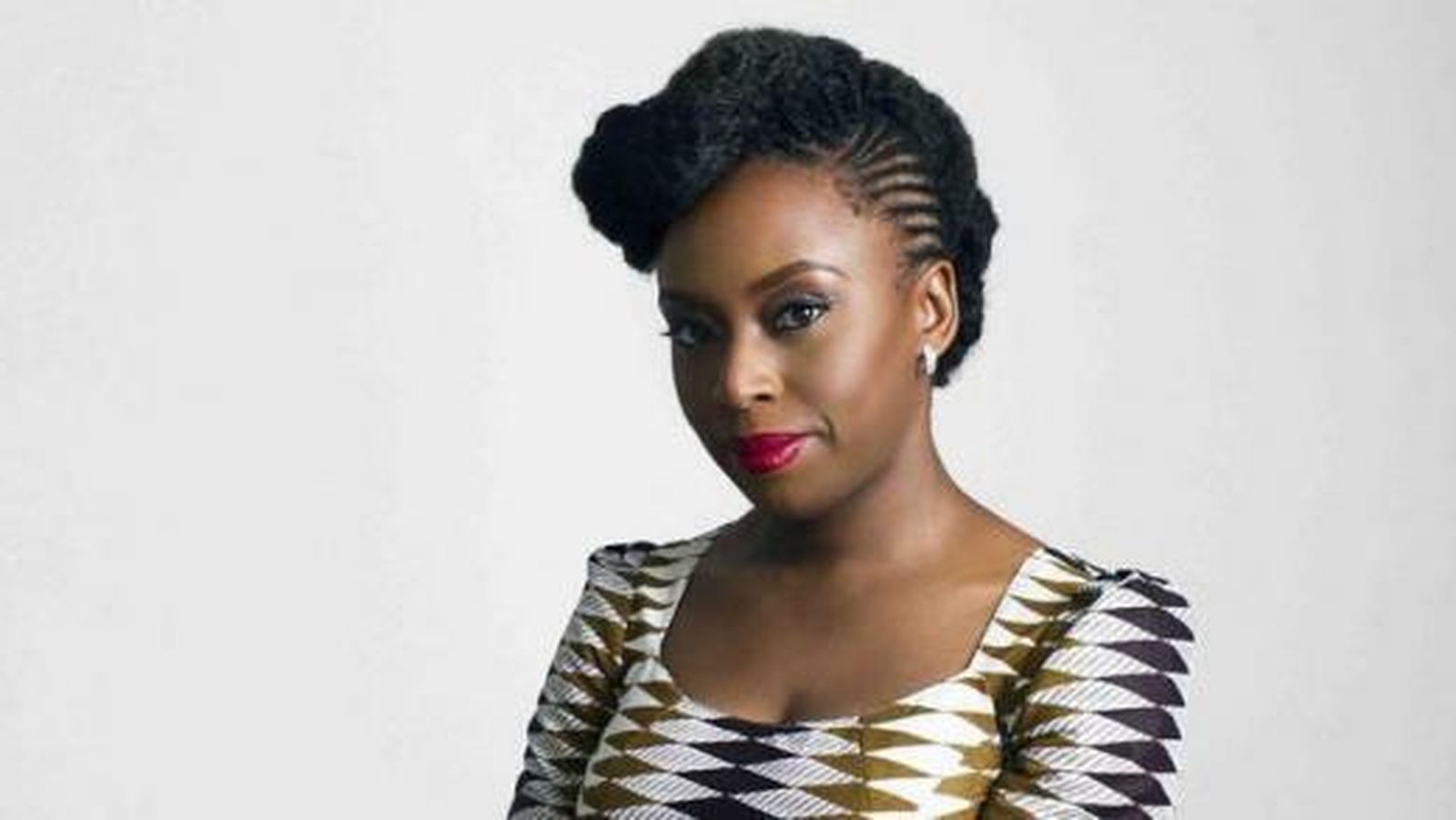 La autora, Chimamanda Ngozi Adichie
