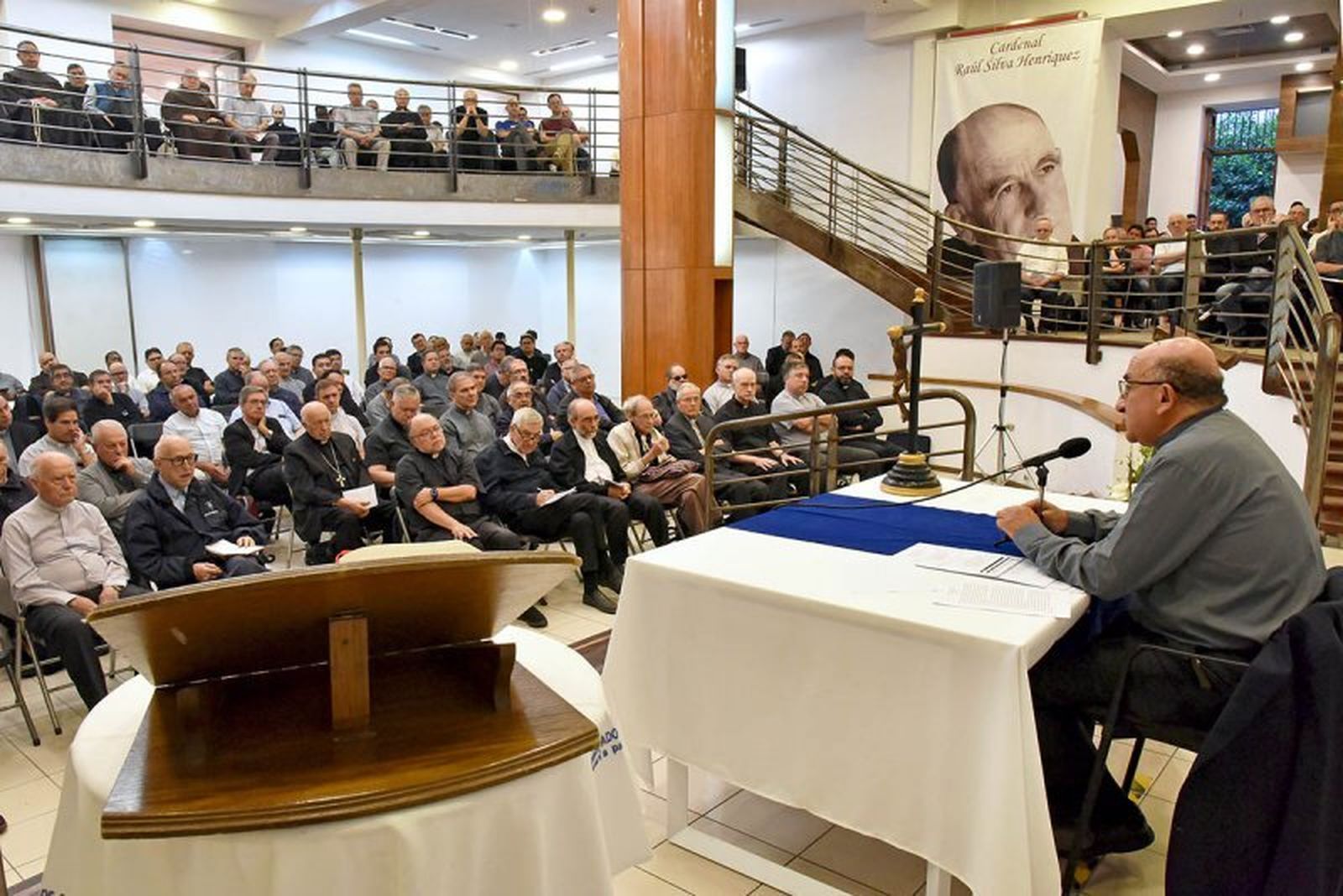 Monseñor Fernando Chomali a su clero: unidad y renovación pastoral en tiempos actuales