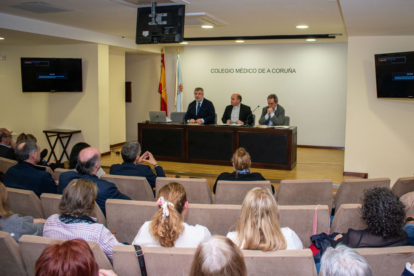 Francisco Prieto, en el Colegio Médico de A Coruña