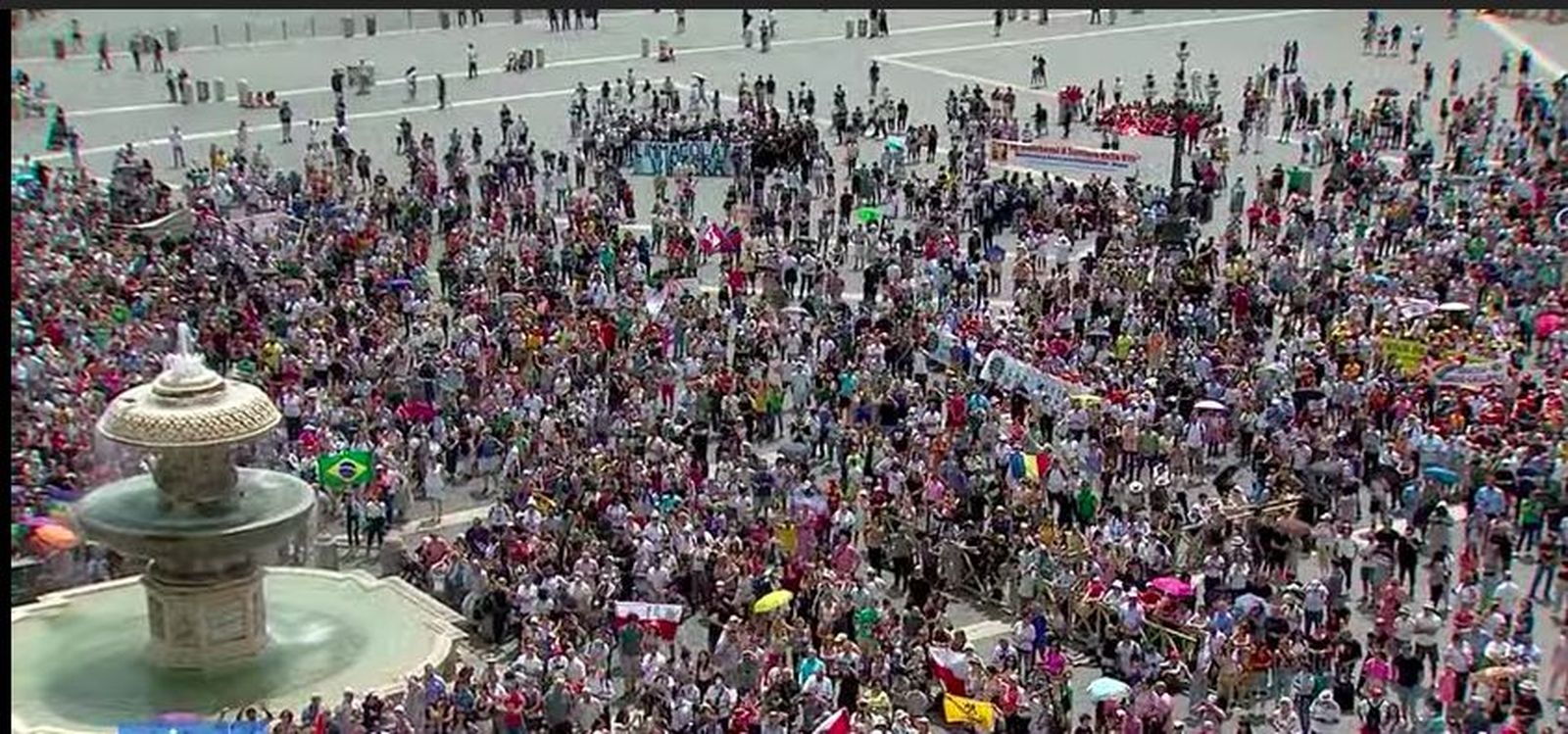 Decenas de miles de fieles