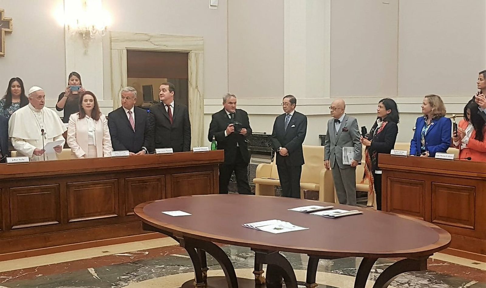 El Papa se dirige a los participantes de la cumbre en la Casina Pio V