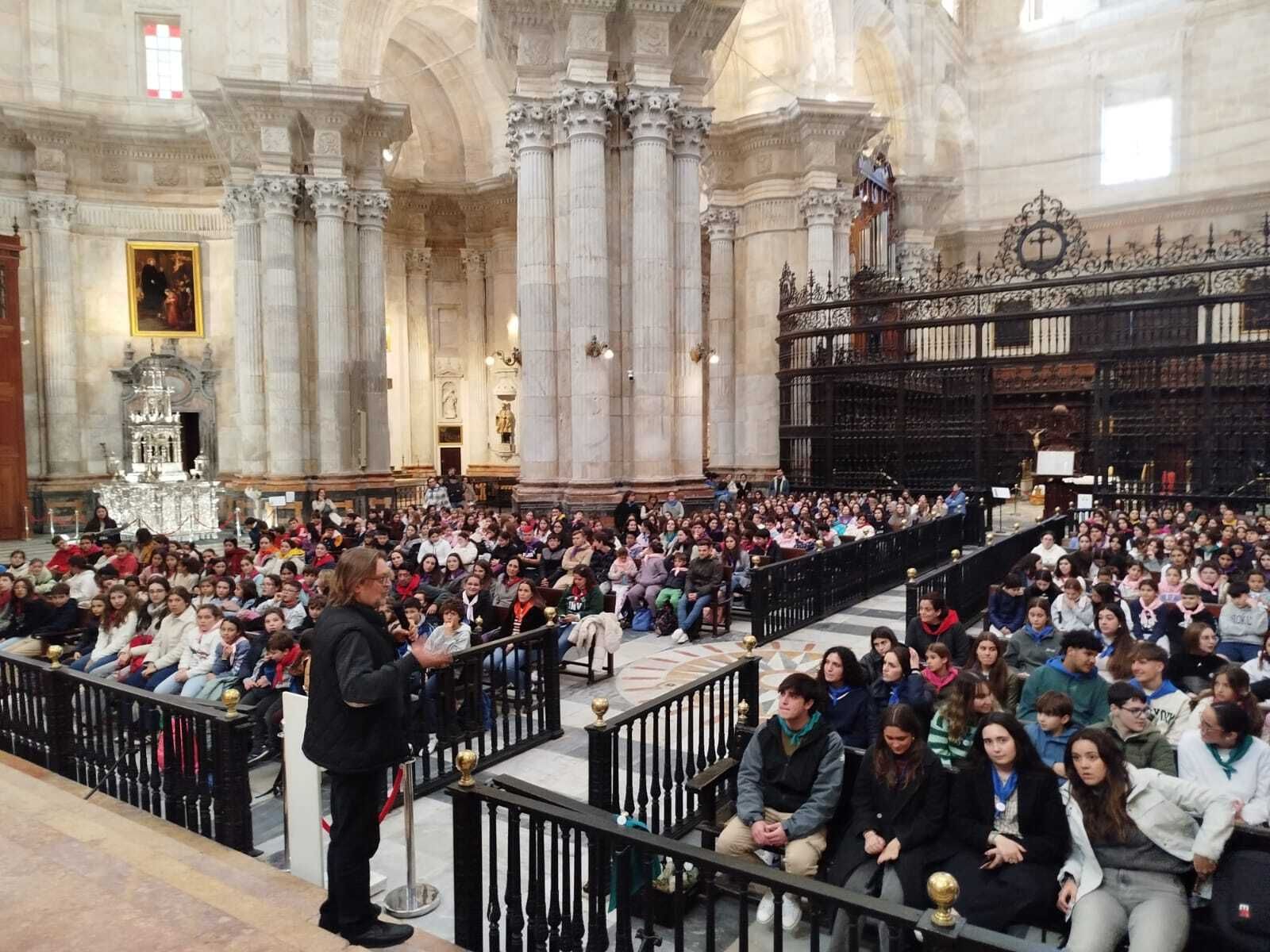 Macroencuentro en la catedral de Cádiz