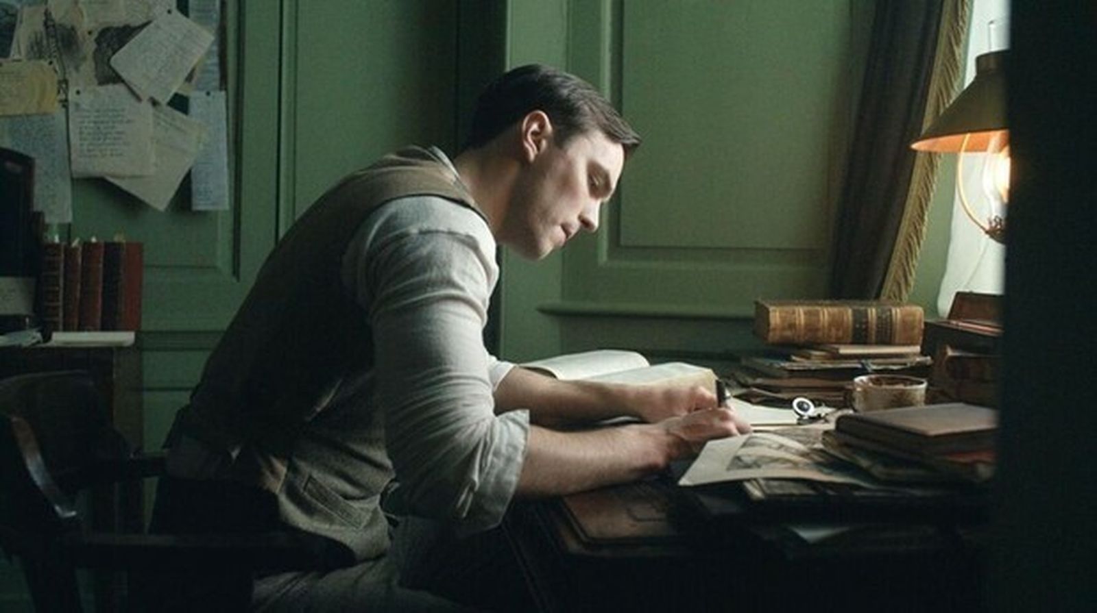 Fotograma de 'Tolkien'